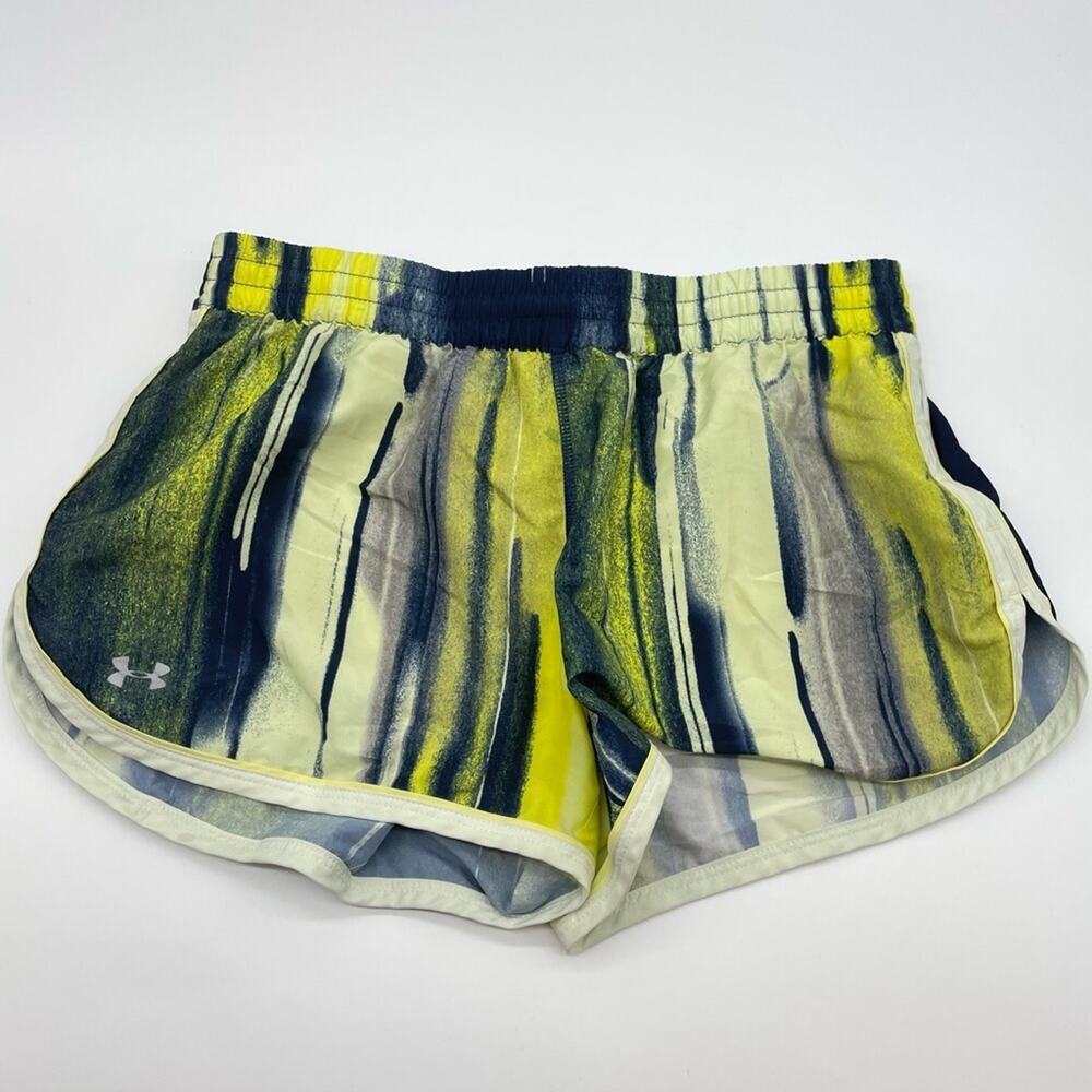 Under Armour Patterned Athletic Shorts - image 1
